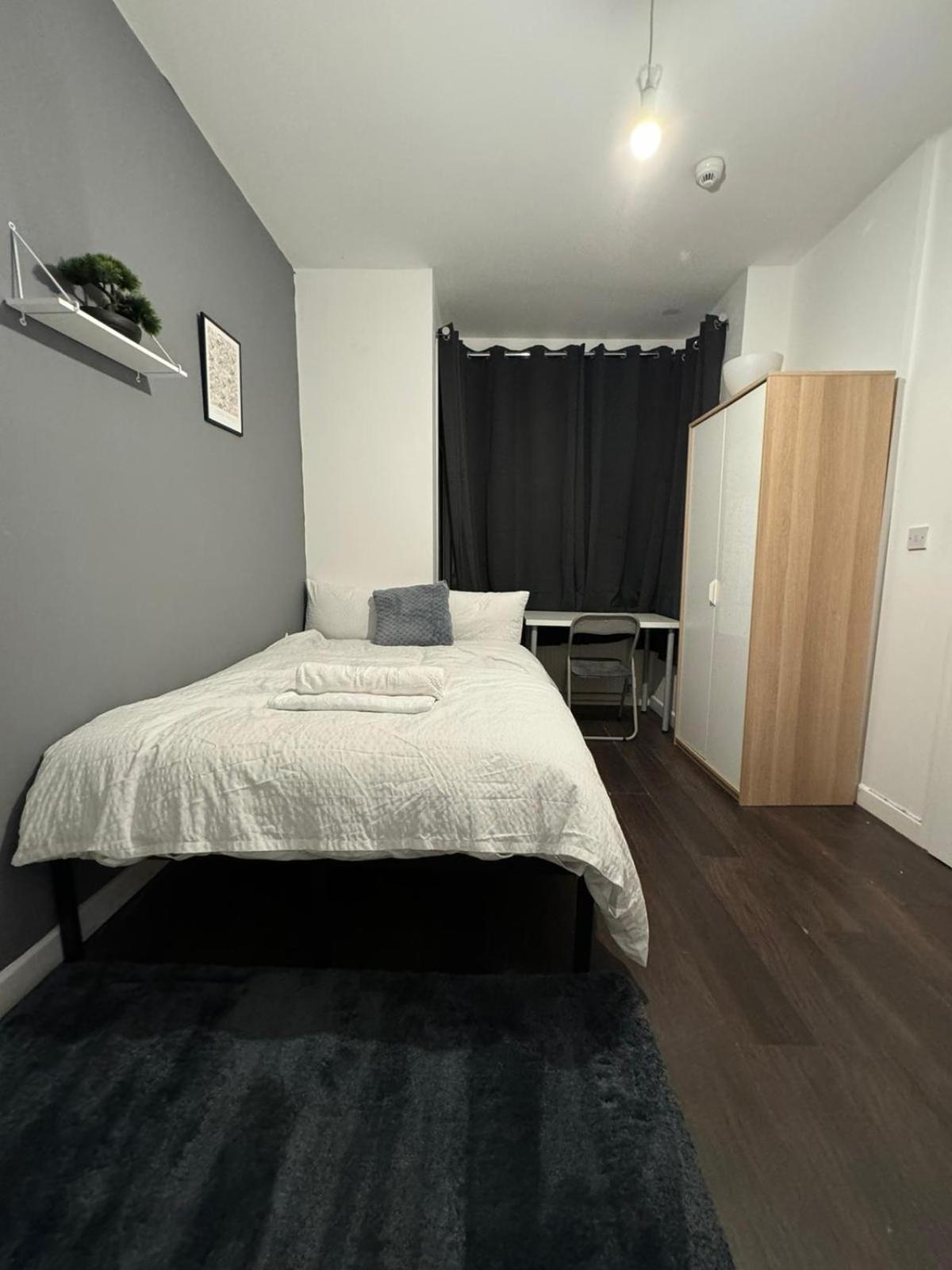 Deluxe Ensuite Double Room With Ensuite Coventry Exterior foto